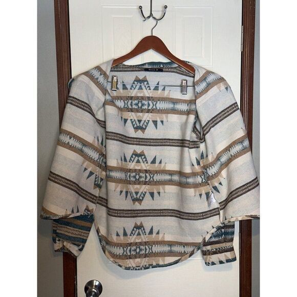 NWOT BlueโB Collection Tan, Brown & Blue Button Up Aztec Shacket Size Medium - Picture 4 of 14